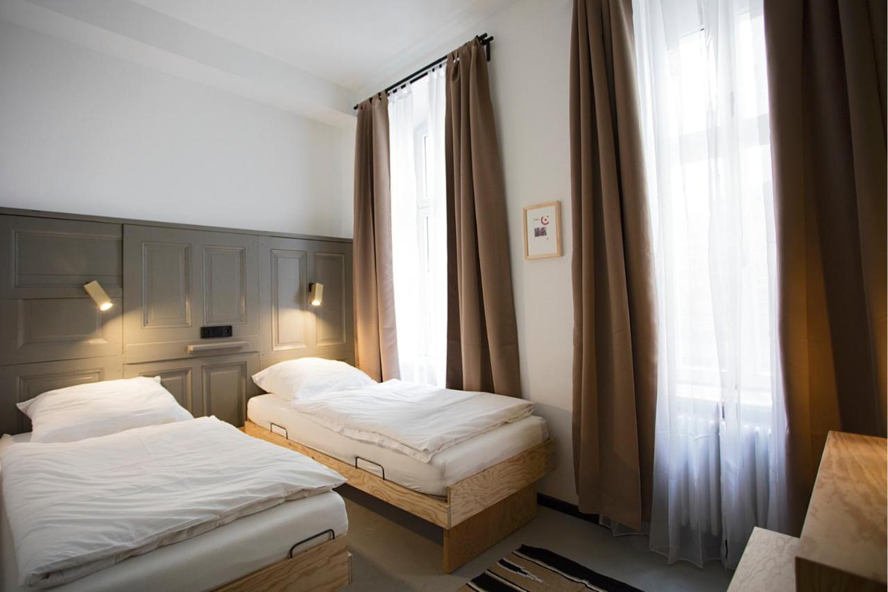 Schillinger-Berlin Am Tempelhofer Feld Aparthotel Bagian luar foto