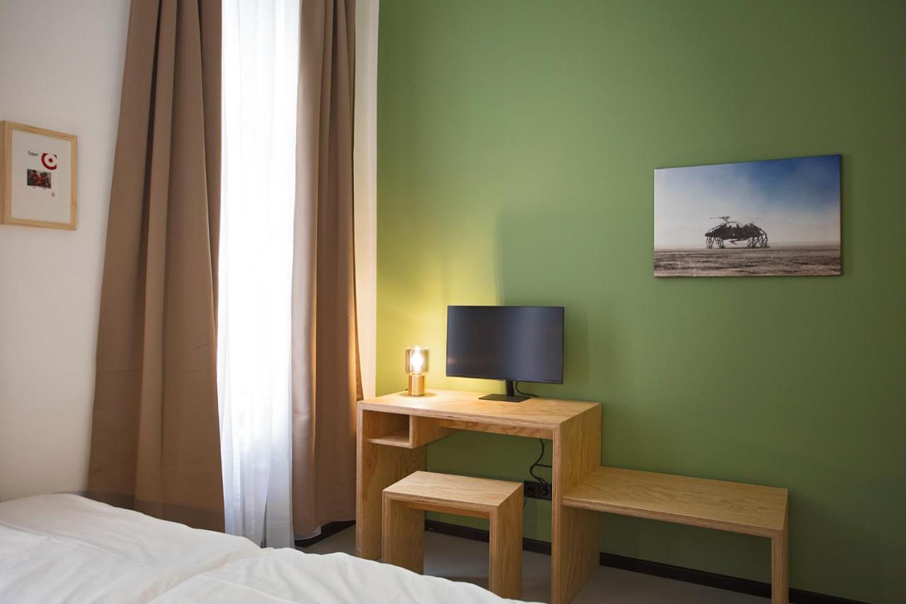 Schillinger-Berlin Am Tempelhofer Feld Aparthotel Bagian luar foto