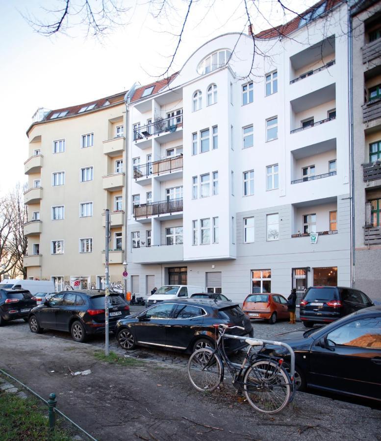 Schillinger-Berlin Am Tempelhofer Feld Aparthotel Bagian luar foto